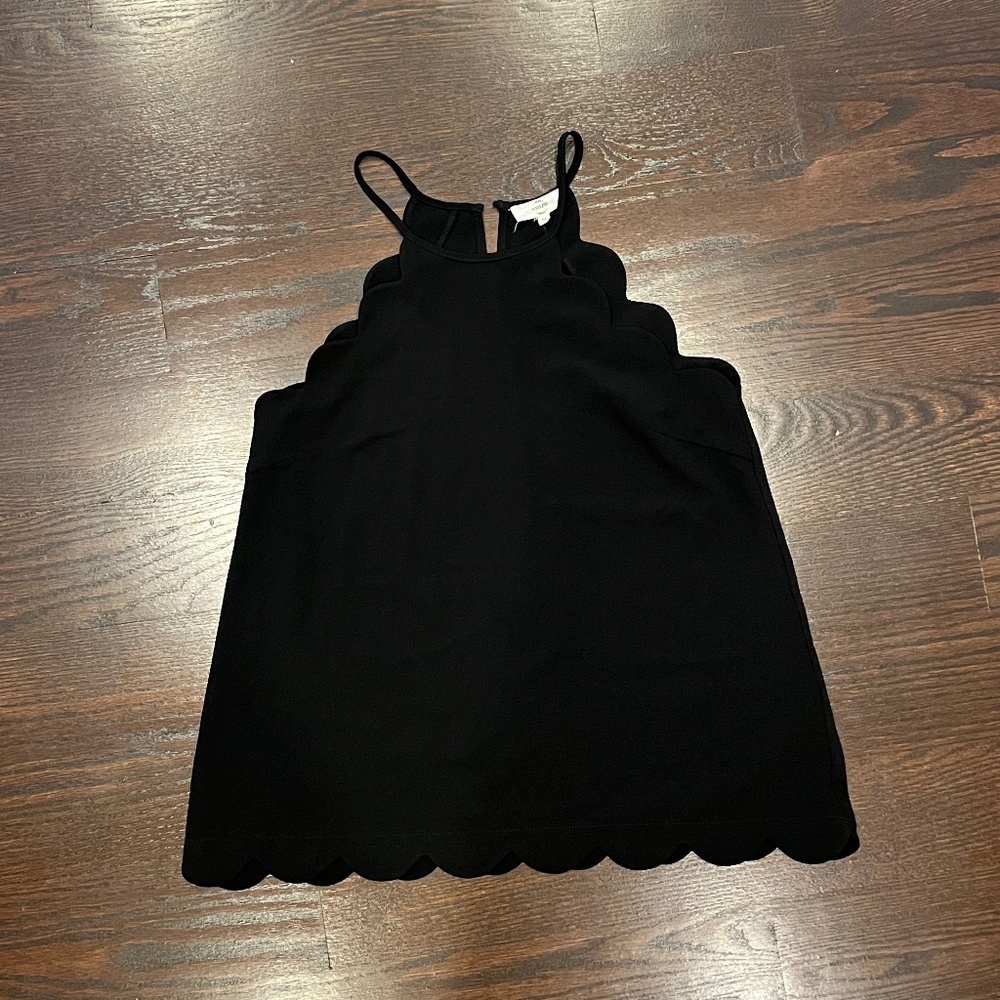 Entro Black Scalloped Edge Sleeveless Halter Top M